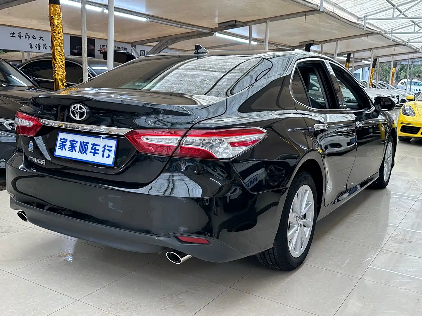 Toyota Camry 2021 2.0G Luxury Edition фото 4