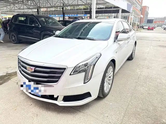 CADILLAC XTS