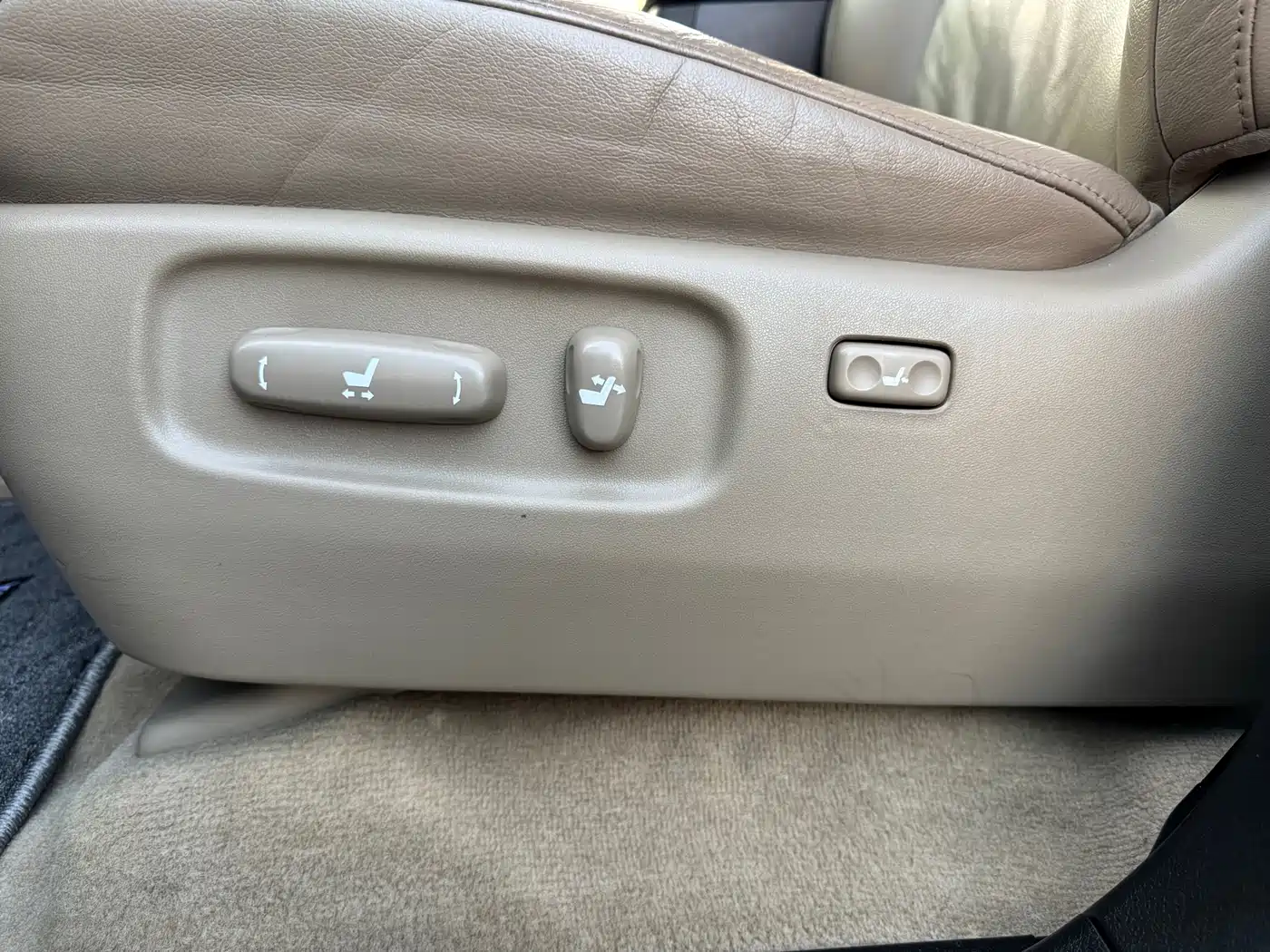 Toyota Land Cruiser 2007 4.7L Automatic VX-R фото 16