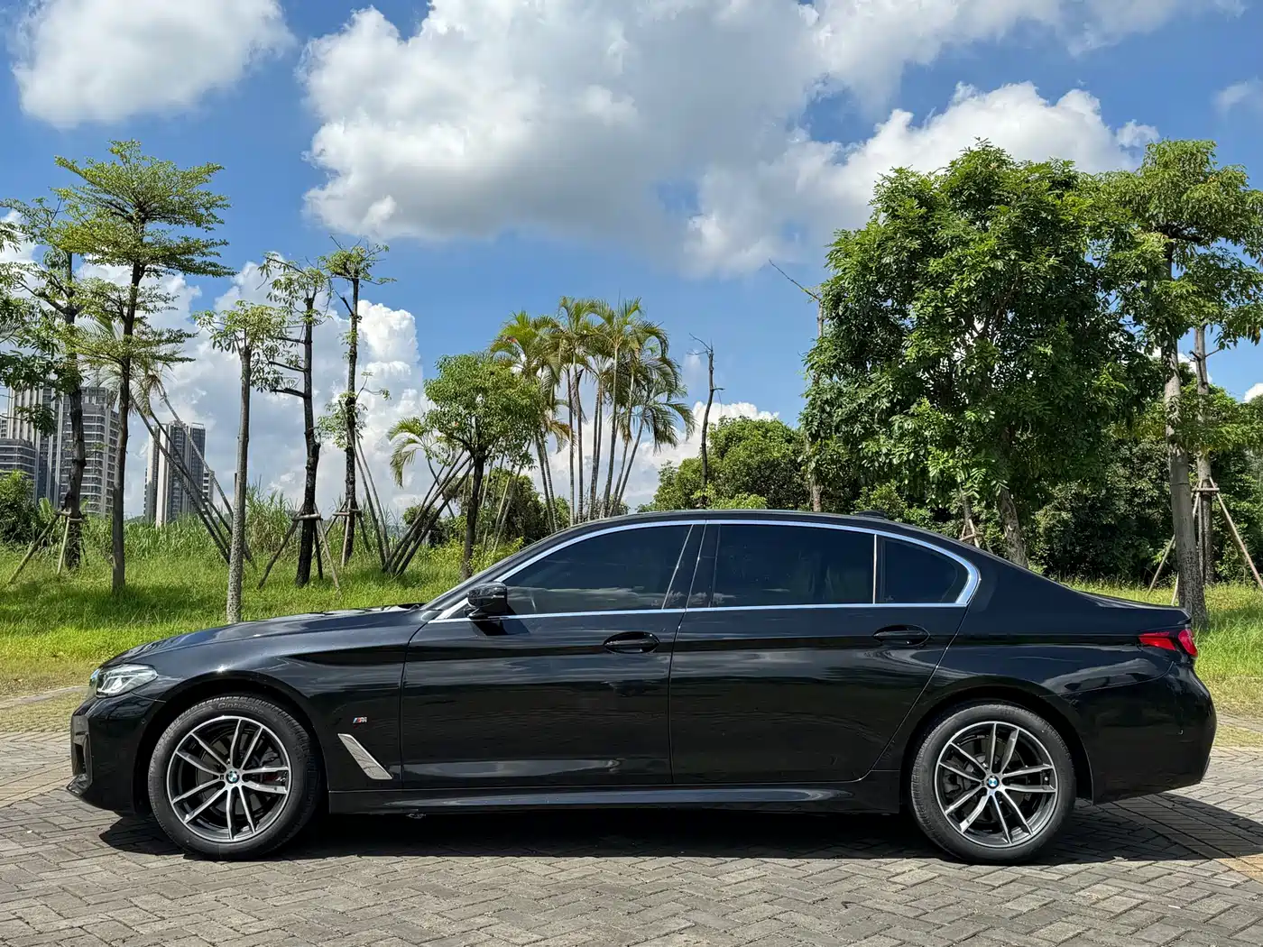BMW 5 Series 2022 Facelift 525Li M Sport Package фото 19