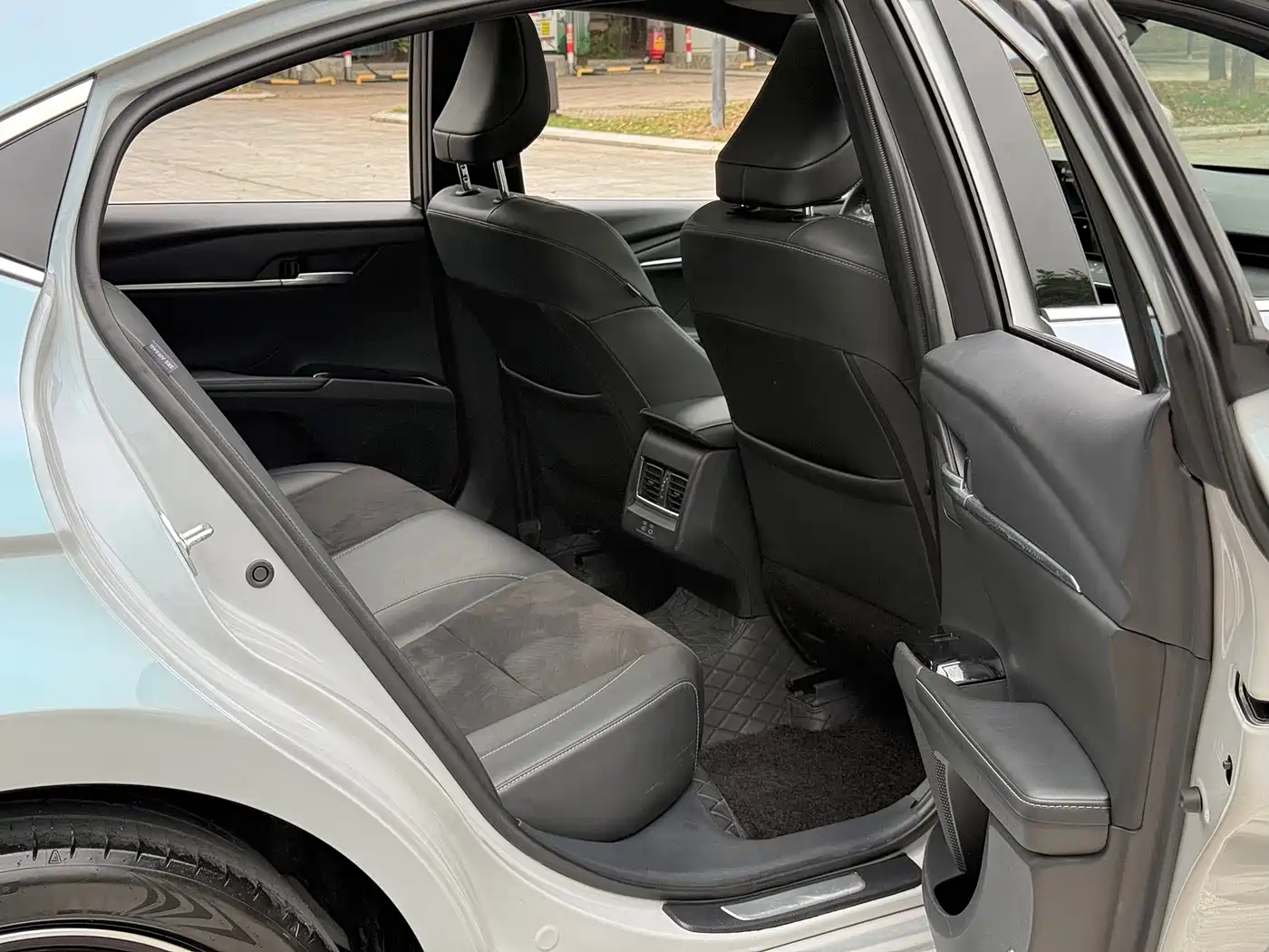 Toyota Camry 2024 2.0S Sport Edition фото 11