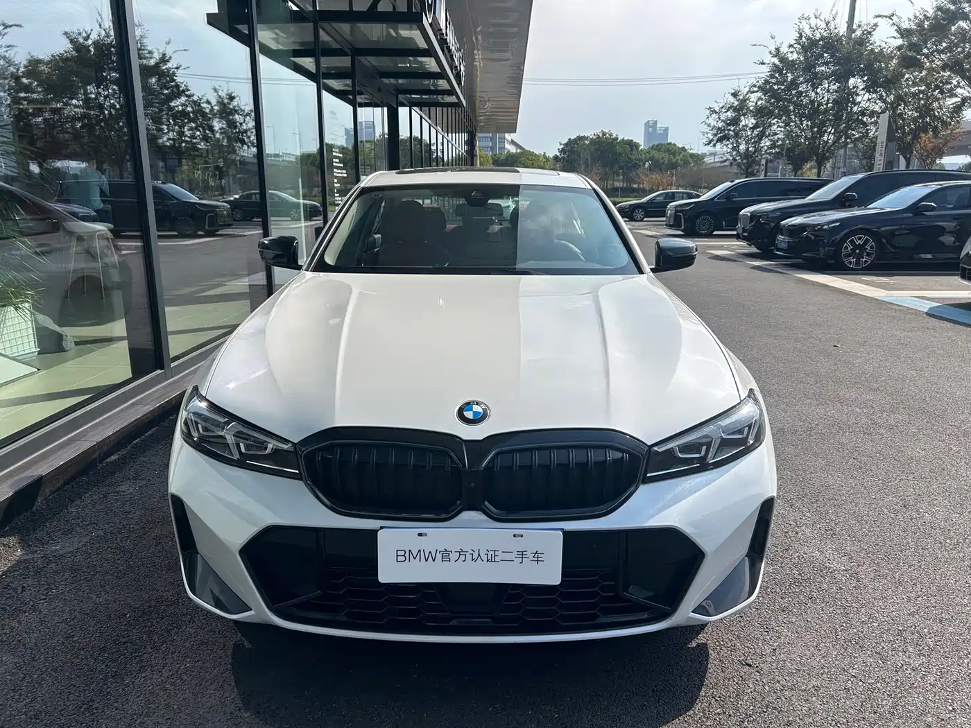 BMW 3 Series 2026 2025 330Li M Sport Night Edition