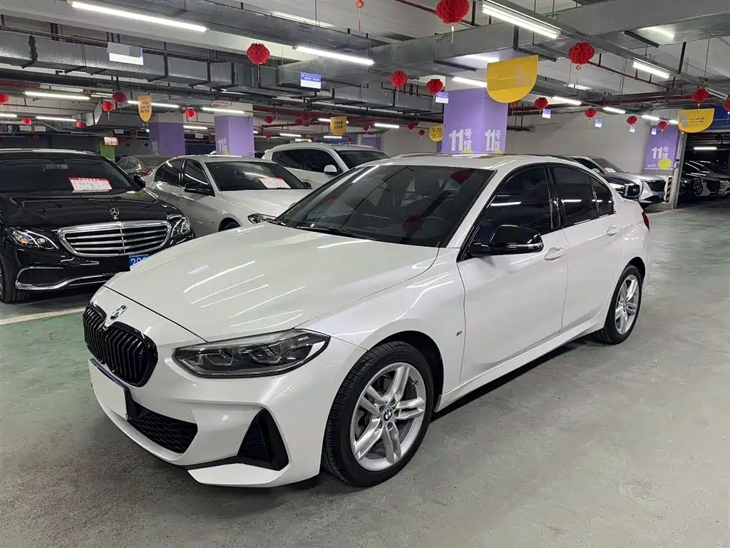 BMW 1 Series 2022 120i M Sport Shadow Edition