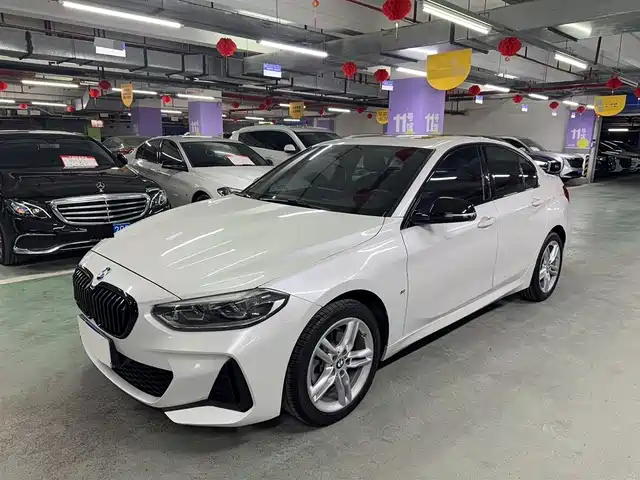 BMW 1 Series 2022 120i M Sport Shadow Edition