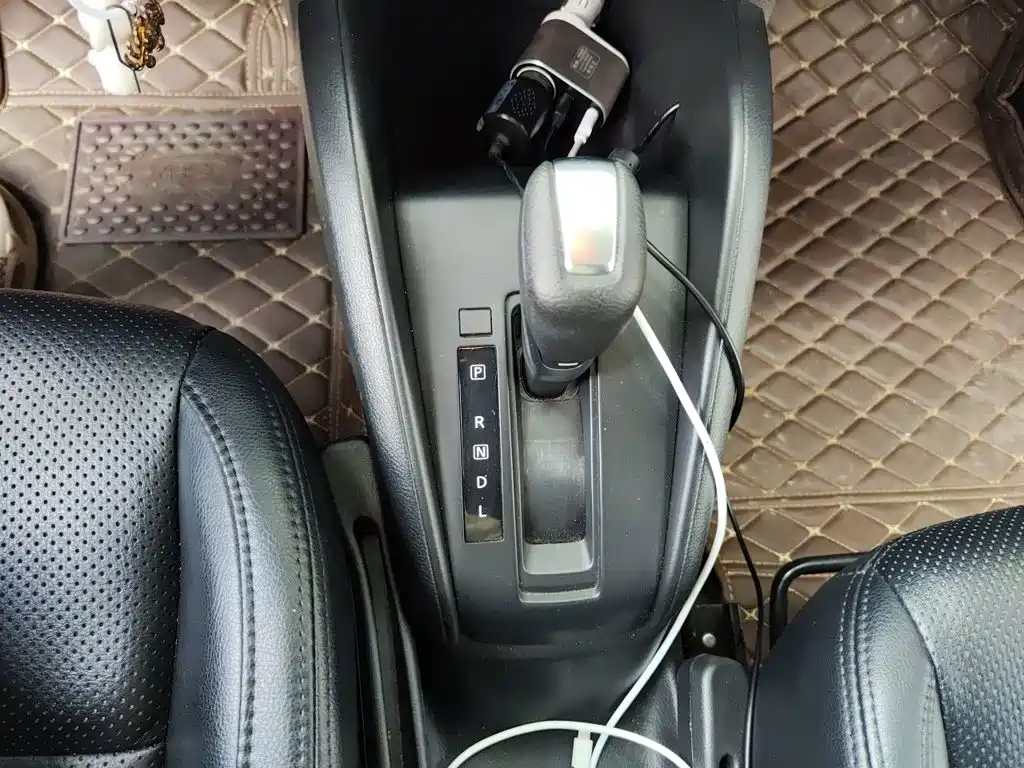 Photo 10 - Nissan Kicks