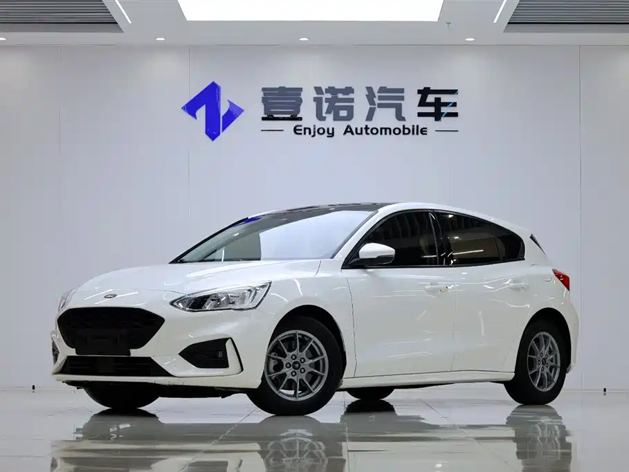 Ford Focus 2020 Hatchback EcoBoost 180 Auto Trend Edition