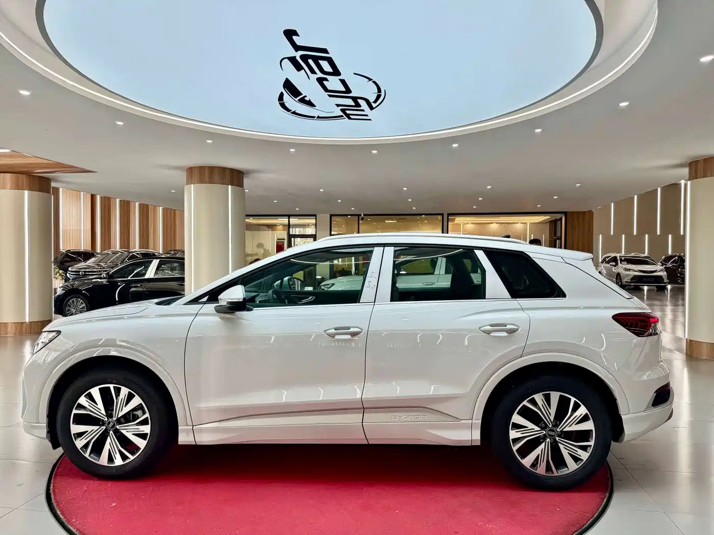 Audi Q4 e-tron 2026 2024 40 e-tron Pioneer Edition