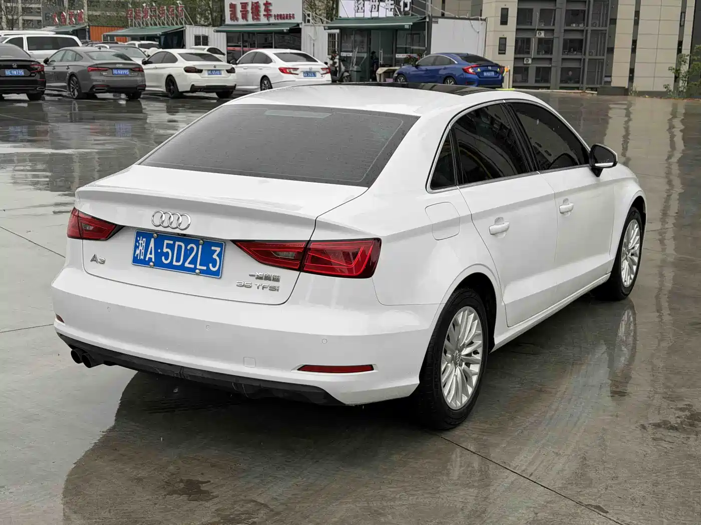 Audi A3 2016 Limousine 35 TFSI Leadership фото 4