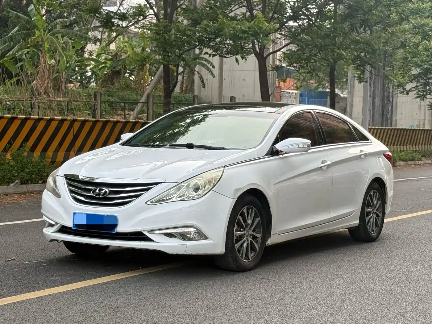 Hyundai Sonata 2013 Model 2.0L Automatic Leading Edition