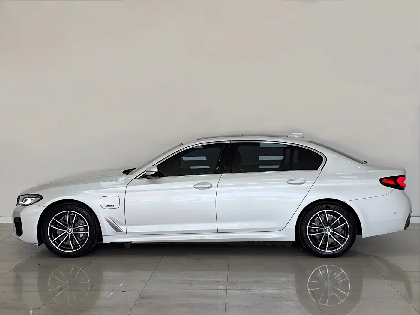 BMW 5 SERIES NEW ENERGY