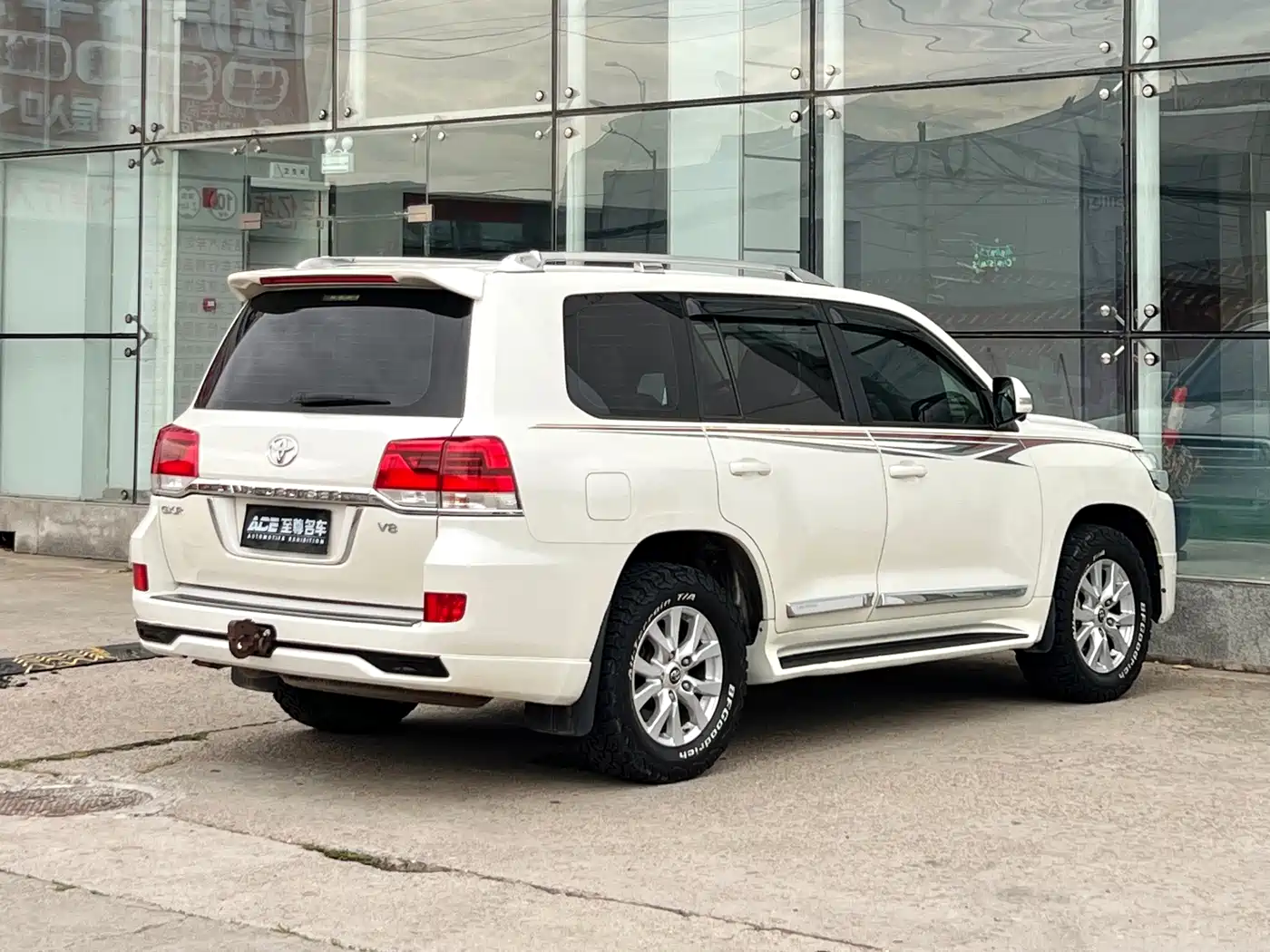 Toyota Land Cruiser (Import) 2018