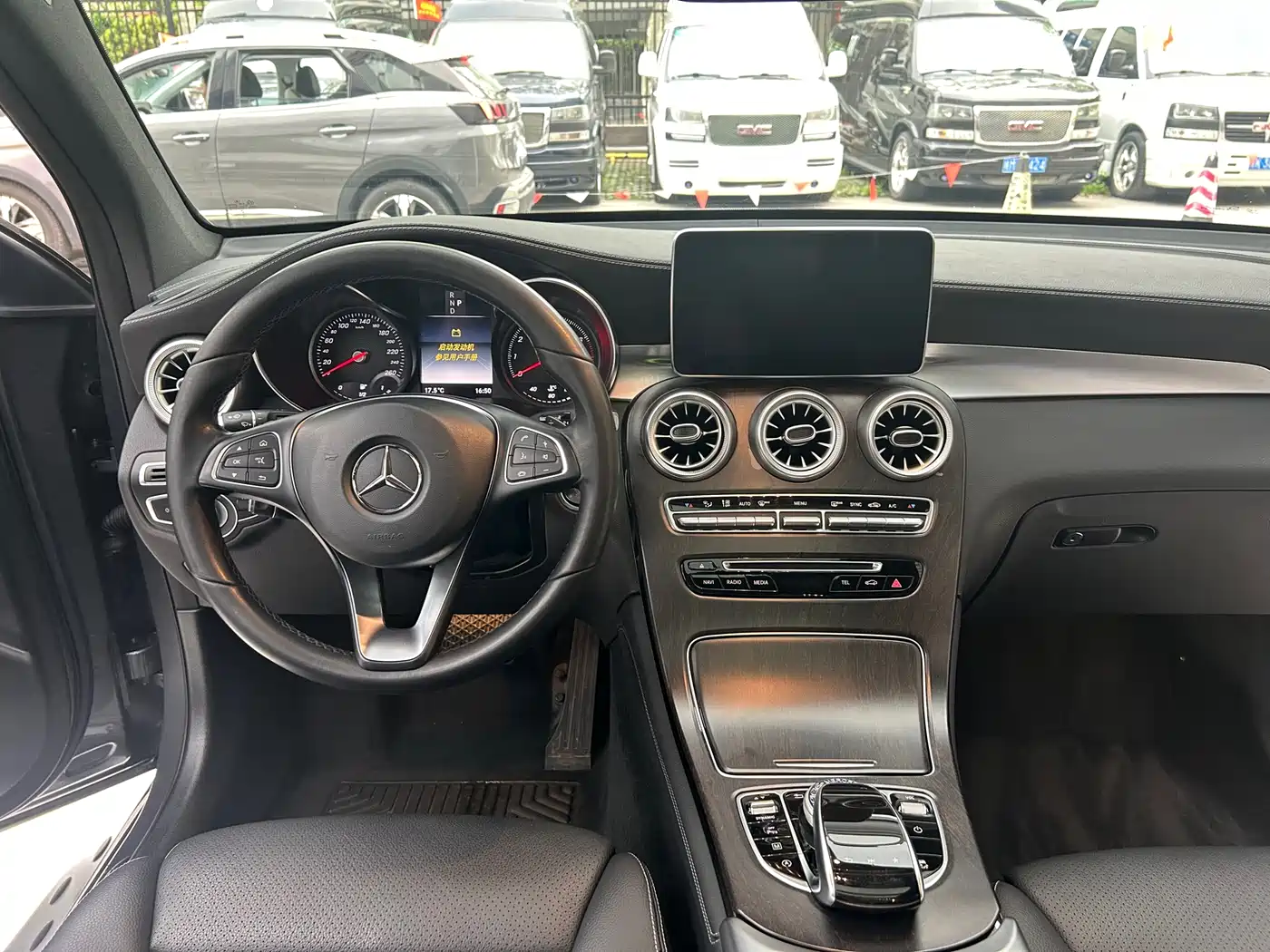 Mercedes-Benz GLC 2019 GLC 260 4MATIC Dynamic фото 11