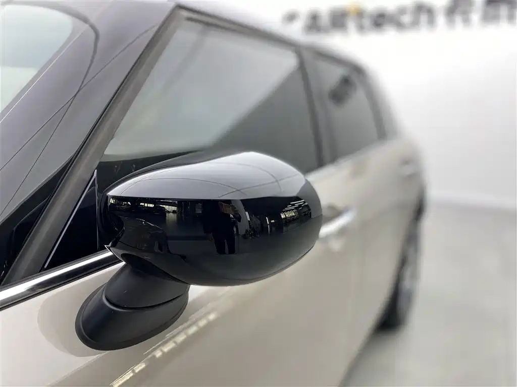 MINI CLUBMAN 2023 2023 Facelift 1.5T COOPER Connoisseur