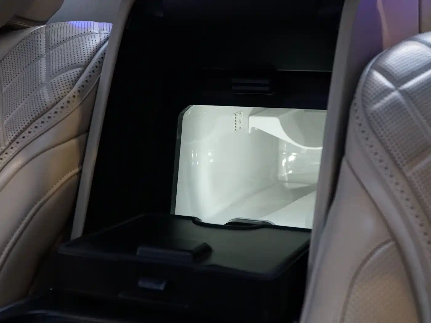 Mercedes-Benz Maybach S-Class 2015 S 600 фото 20