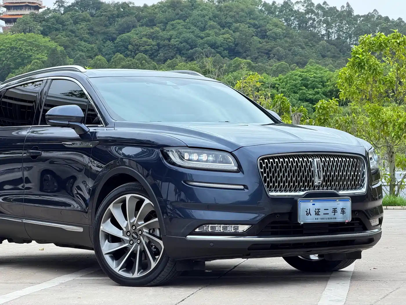 Lincoln Nautilus 2021 2.7T AWD Prestige Edition фото 3