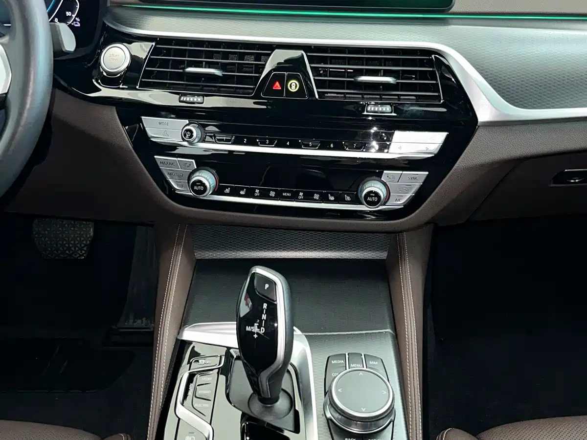 BMW 5 SERIES NEW ENERGY