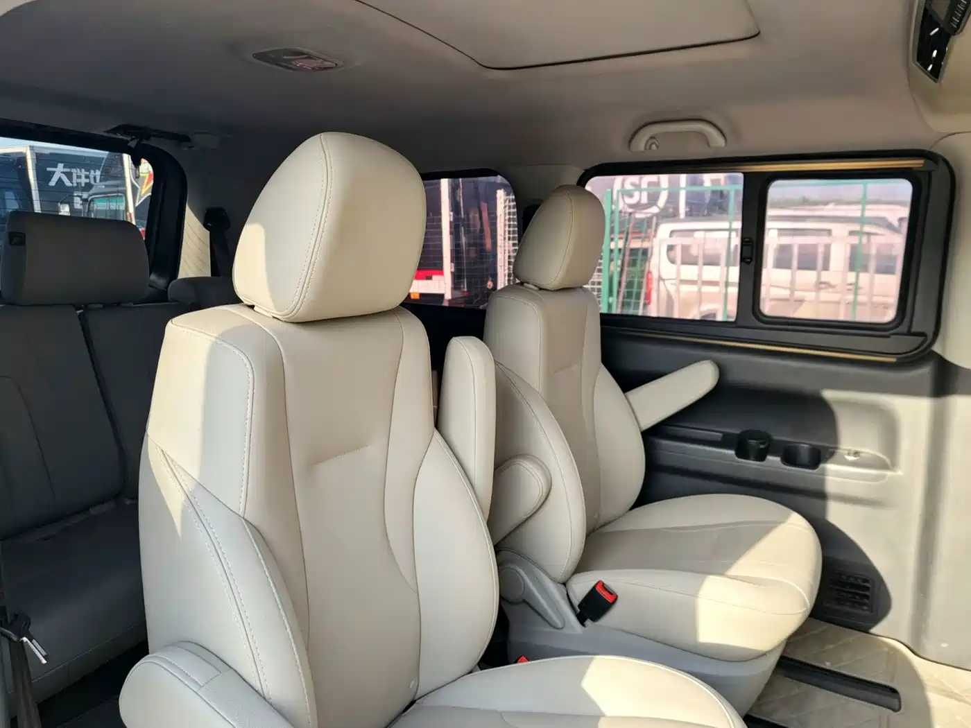 JAC Refine Refine M4 2017 2016 2.0L Manual Luxury Smart