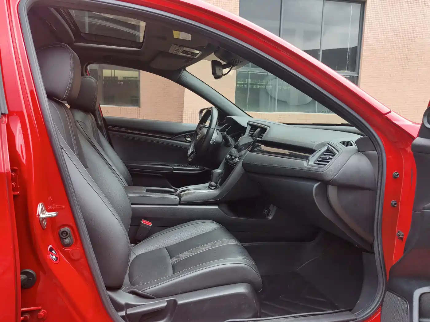Photo 11 - Honda Civic
