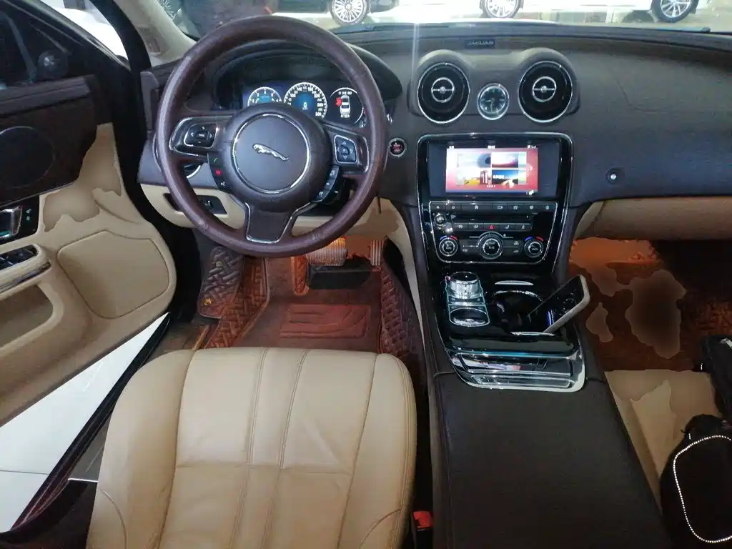 Jaguar XJ 2017 2016 XJL 2.0T 2WD Elegance Business Edition