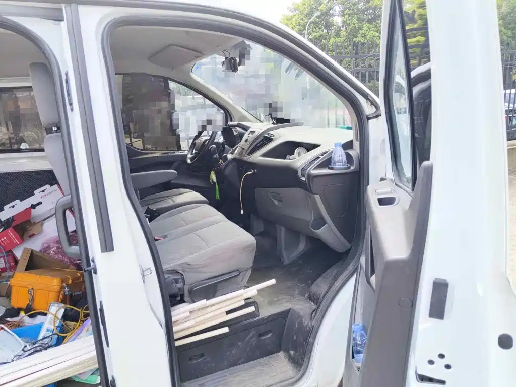 Ford Transit 2020 2020 2.0T Diesel Multi-purpose Commercial Vehicle Medium Wheelbase Low Roof Dual Swing Doors China V