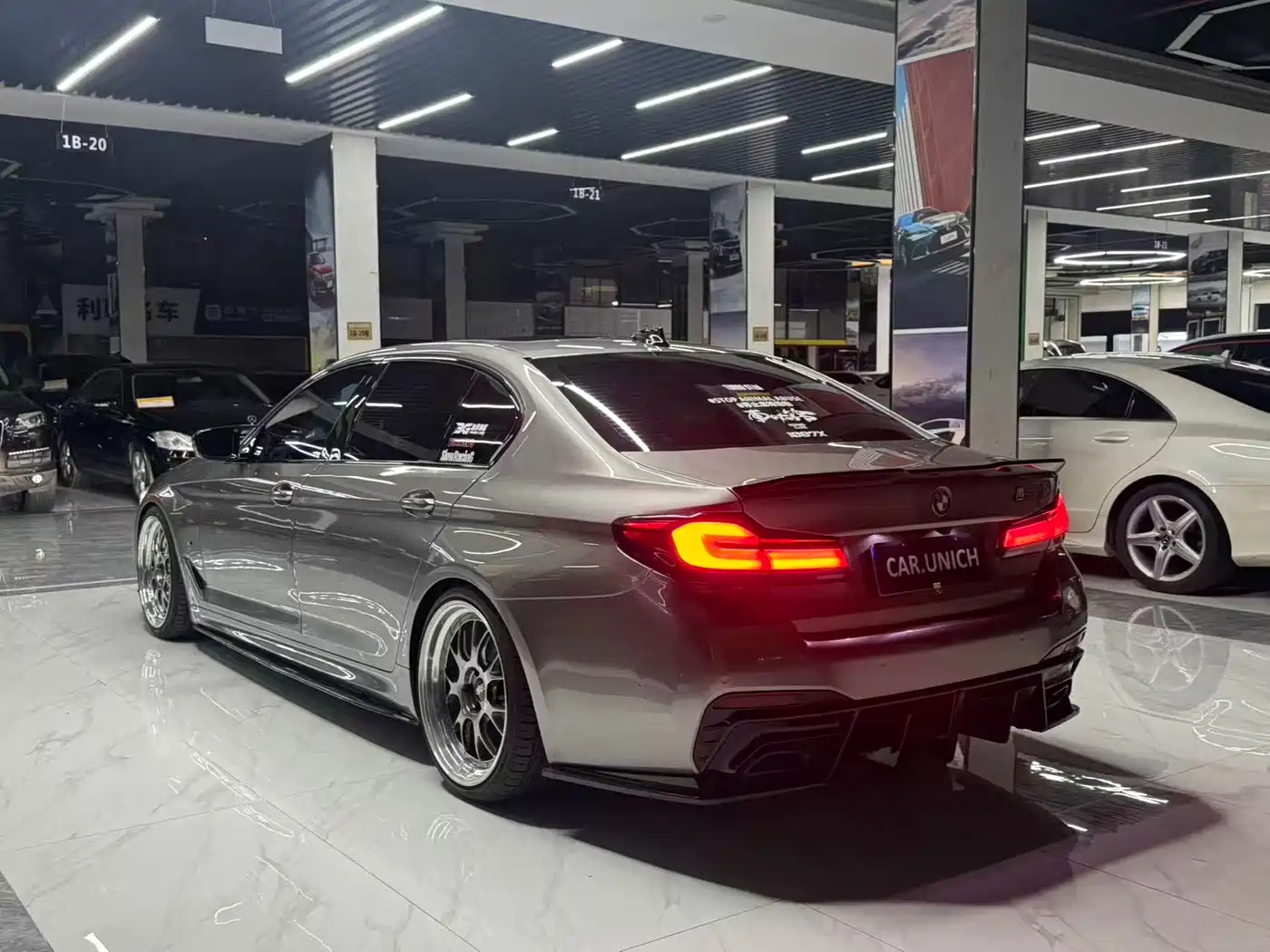 BMW 5 Series 2022 530Li Exclusive M Sport Package фото 5