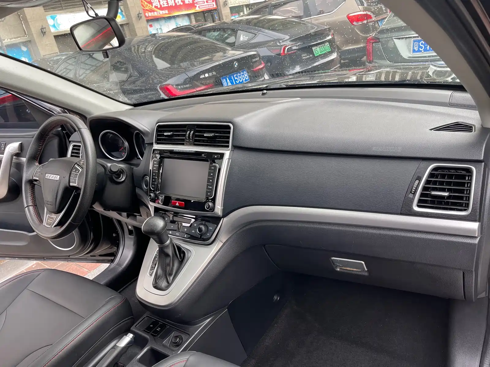Фото 11 - Haval M6