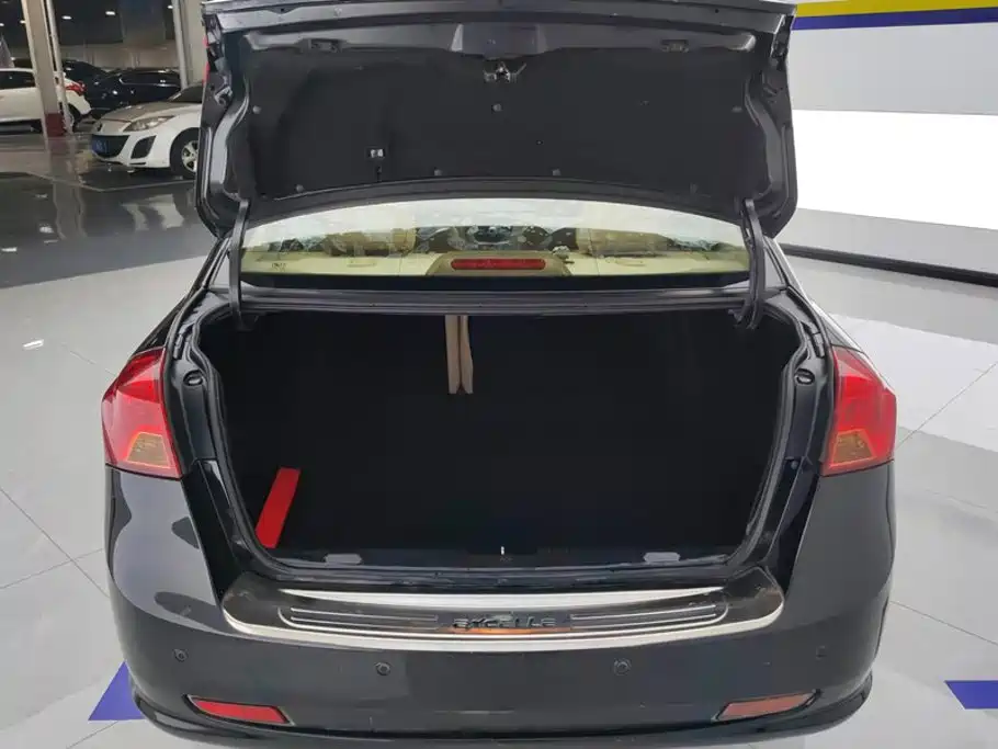 Фото 4 - Buick Excelle