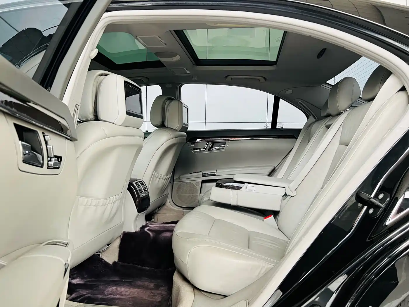 Mercedes-Benz S-Class 2010 S 300 L Business фото 22