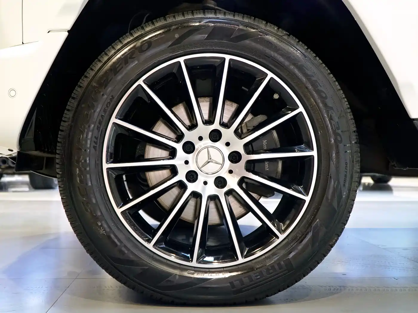 Mercedes-Benz G-Class фото 23