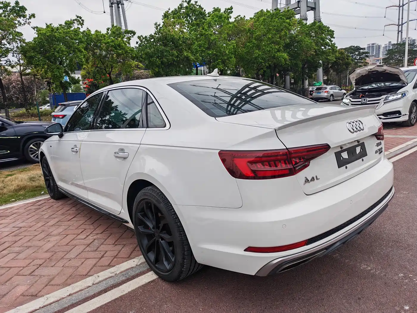 Audi A4L 2019 45 TFSI quattro Personality Sport (China V) фото 17