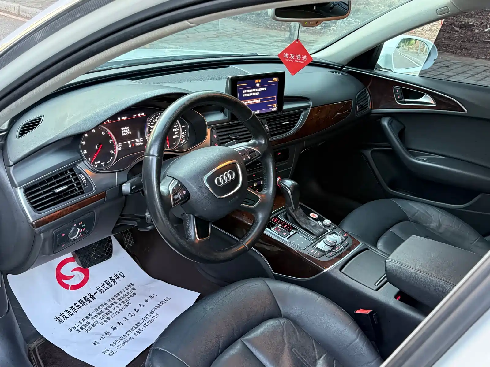 Фото 13 - Audi A6L