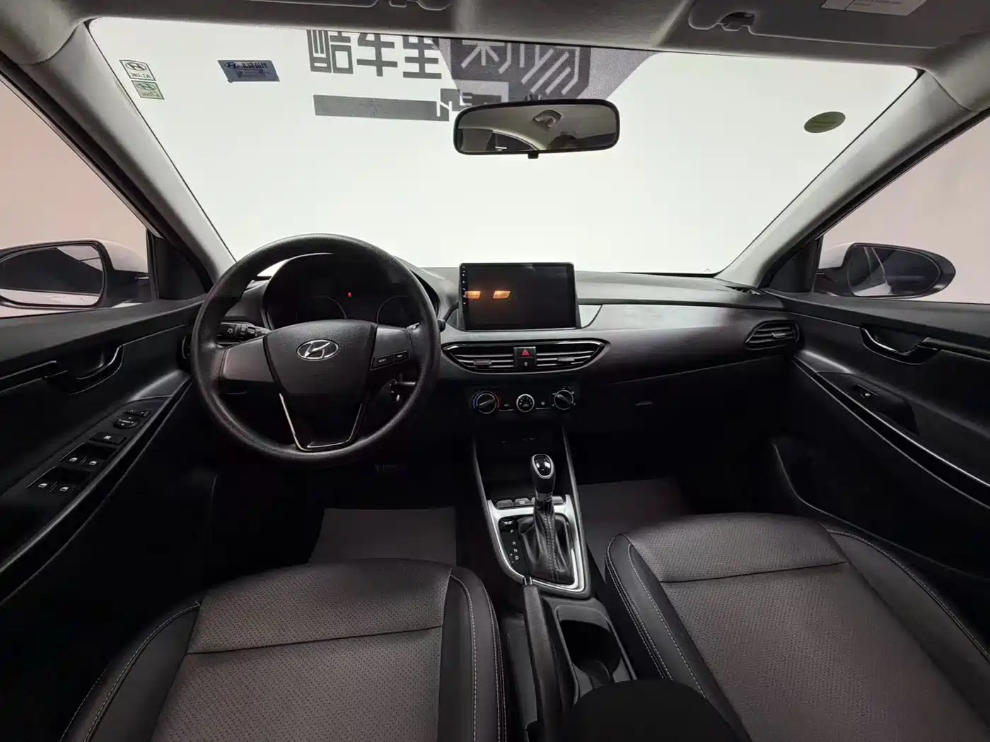 Hyundai Elantra 2020 1.6L Auto GL Pleasing Edition фото 14