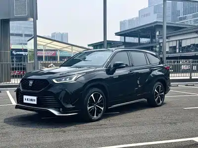 Toyota Crown Kluger