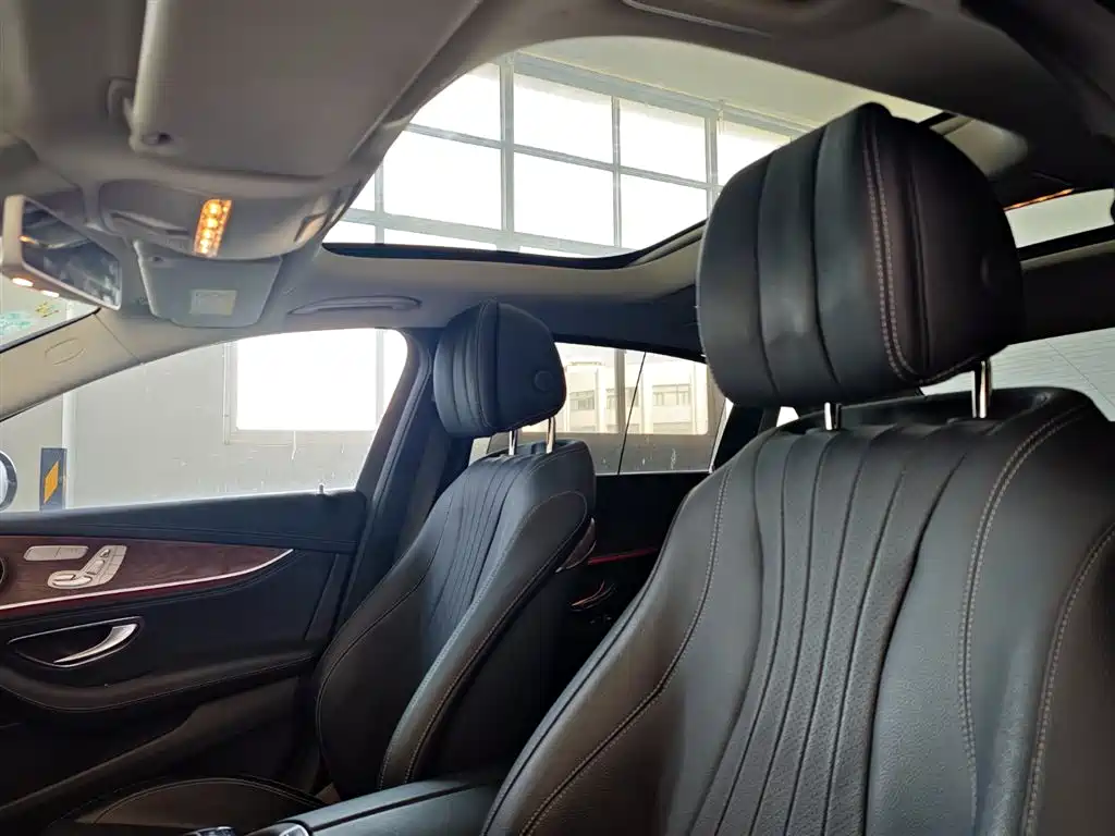 Mercedes-Benz E-Class 2016 E 300 L Luxury фото 17