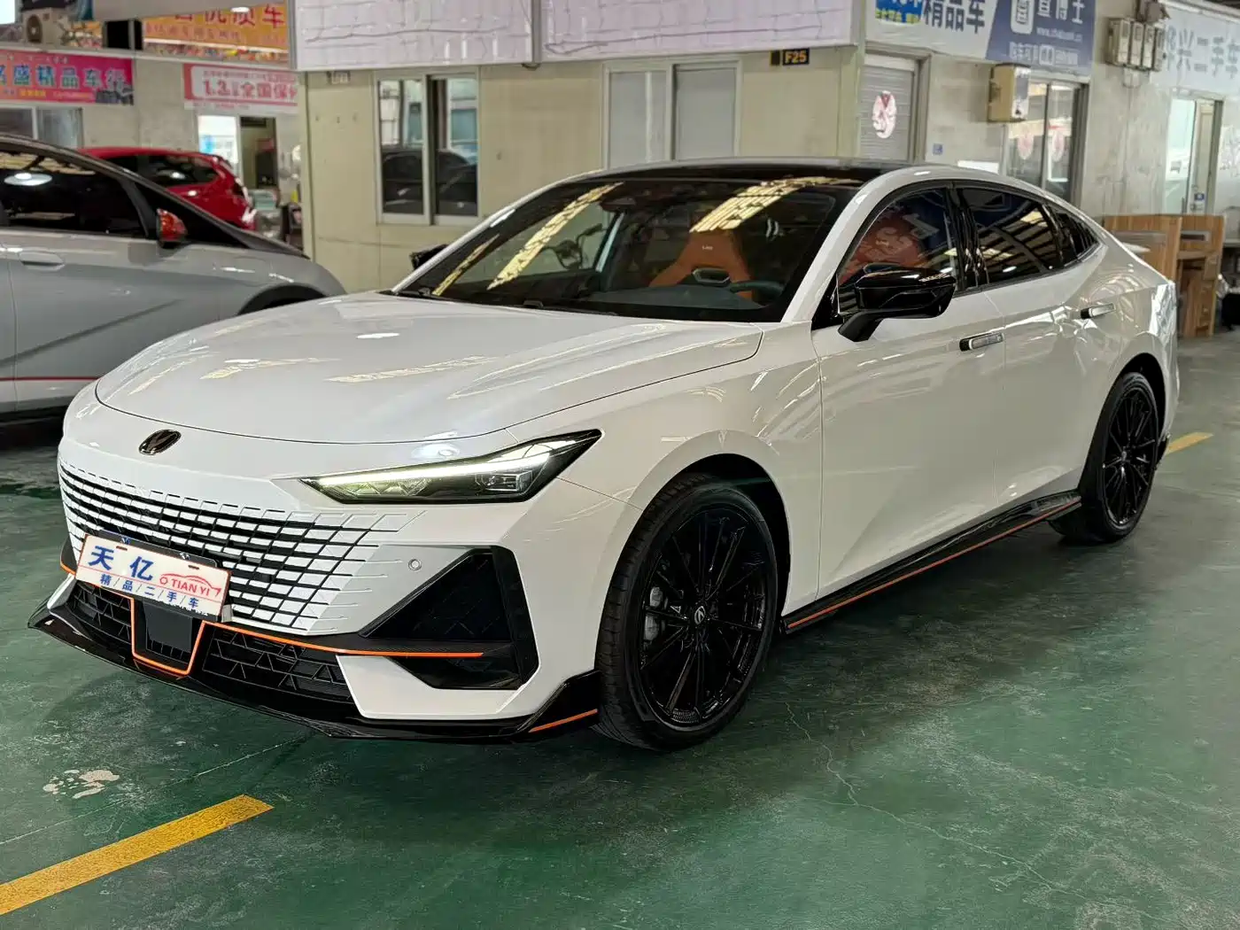 Changan UNI-V 2025 2025 1.5T 500Bar High Performance Sport Edition