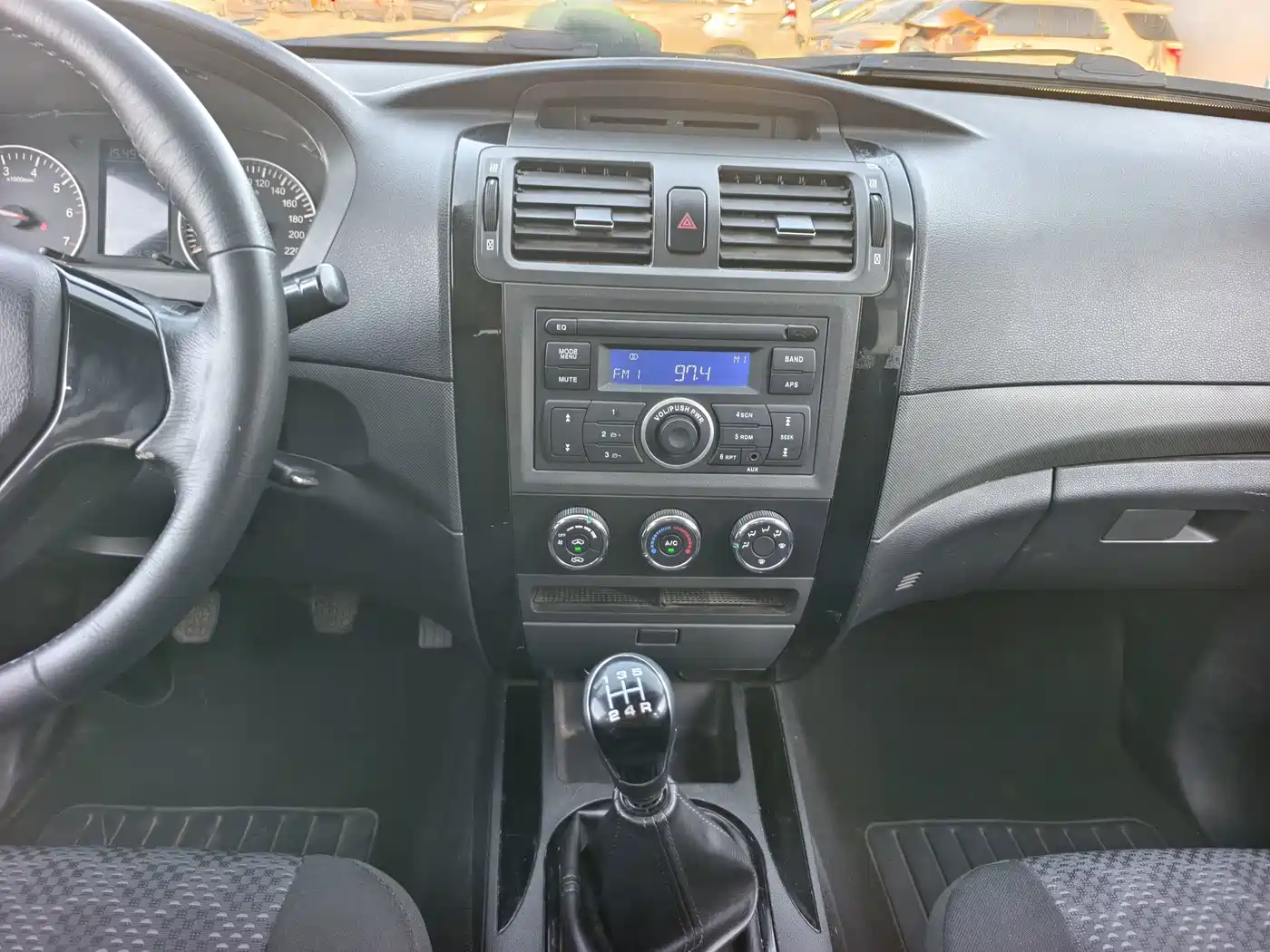 Foton Tunland 2016 2016 2.4L E5 Gasoline 4WD Fashion Edition 4G69S4M
