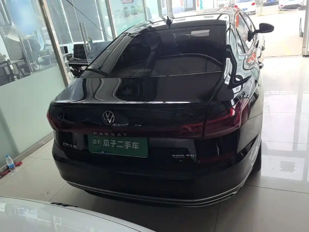 Photo 6 - Volkswagen Passat