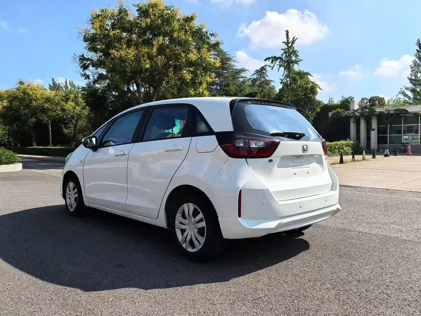 Photo 8 - Honda Fit