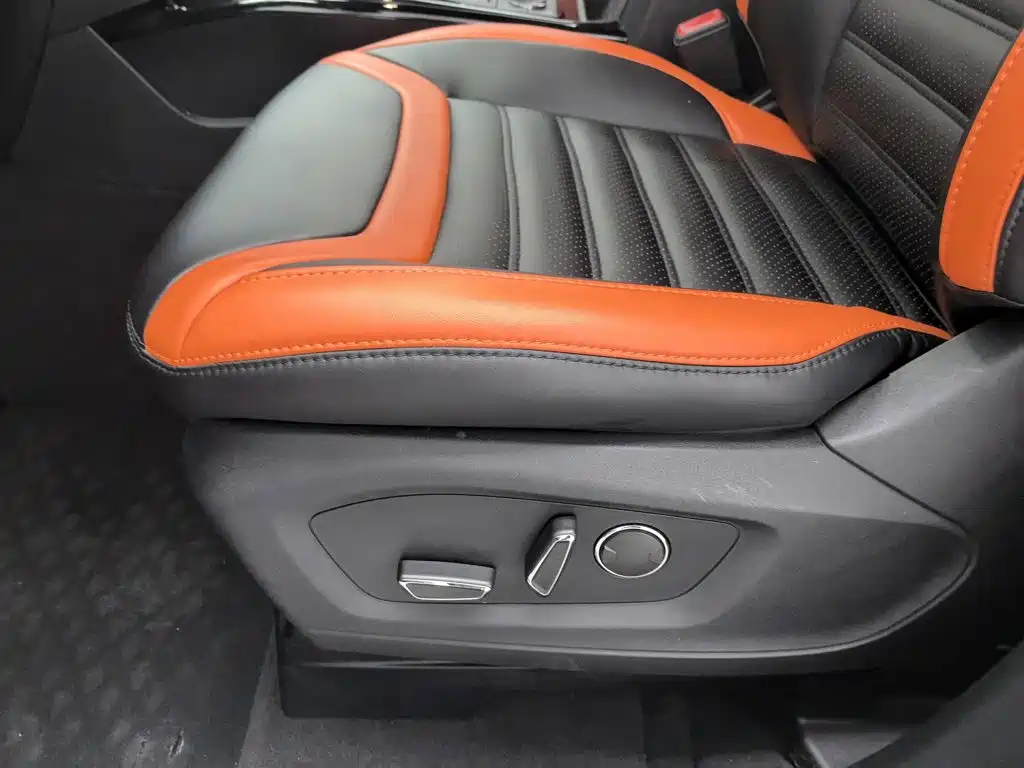 Ford Explorer 2020 2020 EcoBoost 285 AWD Titanium Edition 6-Seater