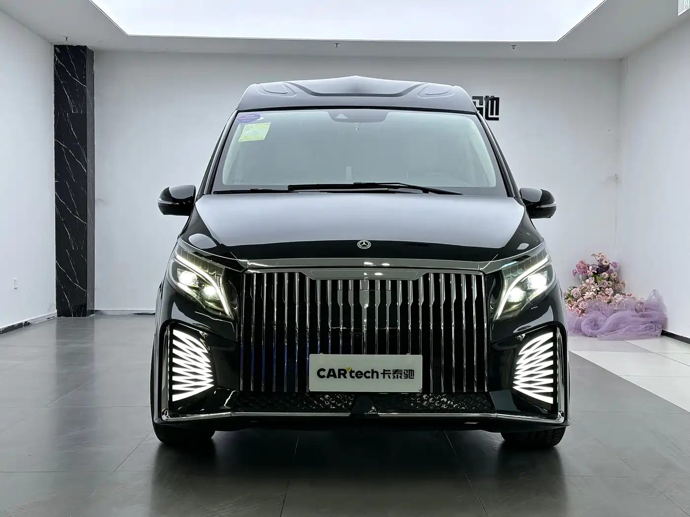 Mercedes-Benz V-Class 2026 2021 V 260 L Long Wheelbase Premium Edition