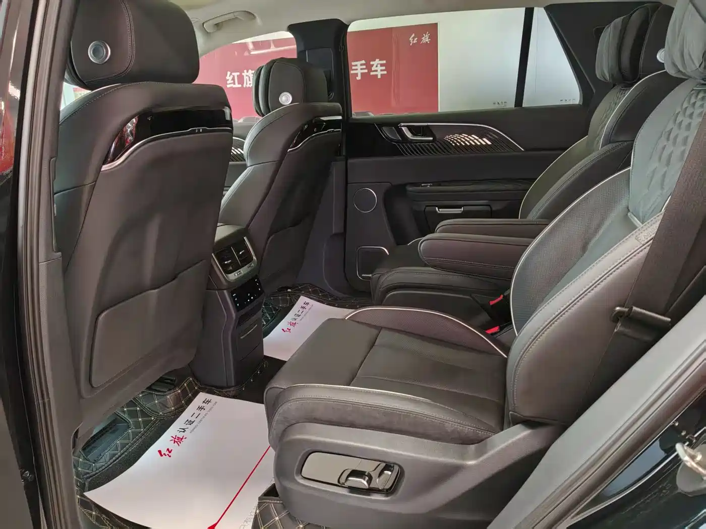 Hongqi E-HS9 2022 660km Qi Chang Edition (6-seater) фото 7