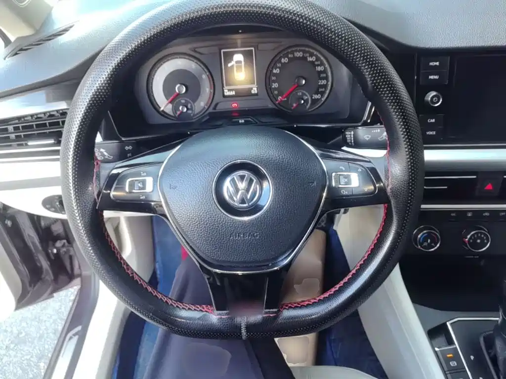 Фото 11 - Volkswagen Lavida