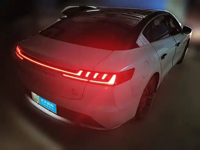 BYD Han 2020 EV AWD High-Performance Flagship — фото 2