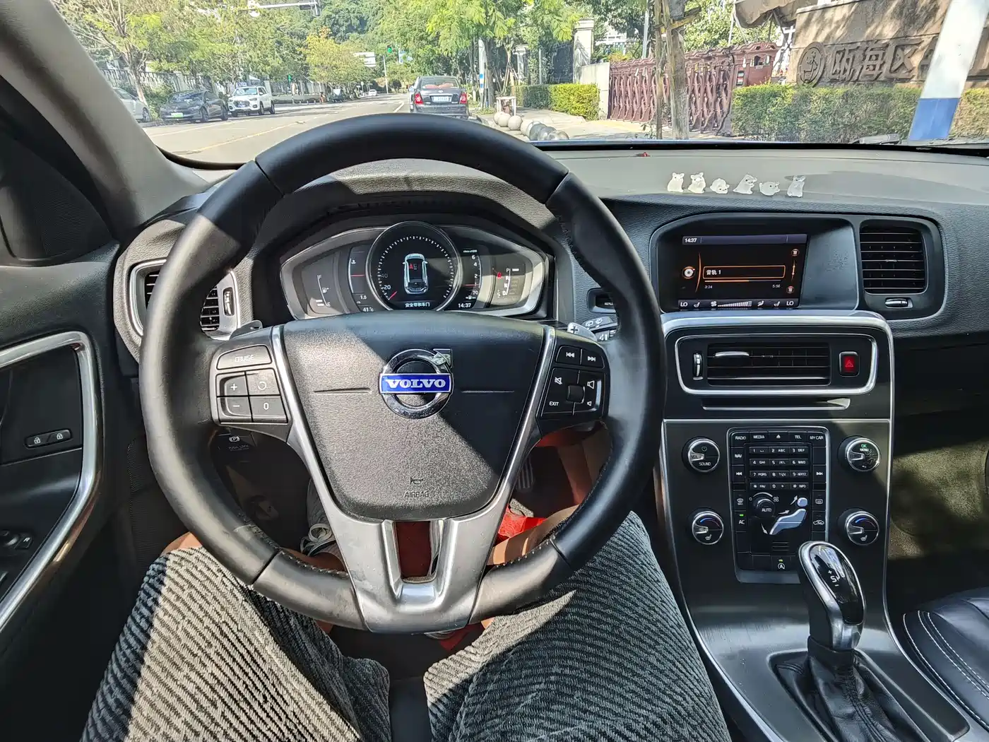 Фото 9 - Volvo V60