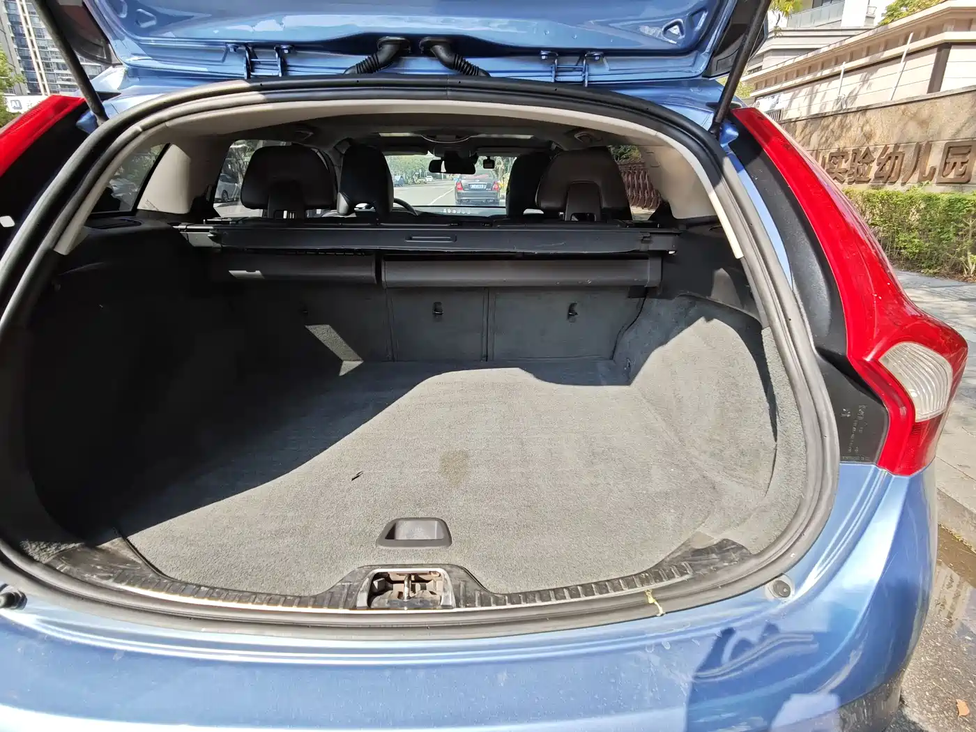 Фото 24 - Volvo V60
