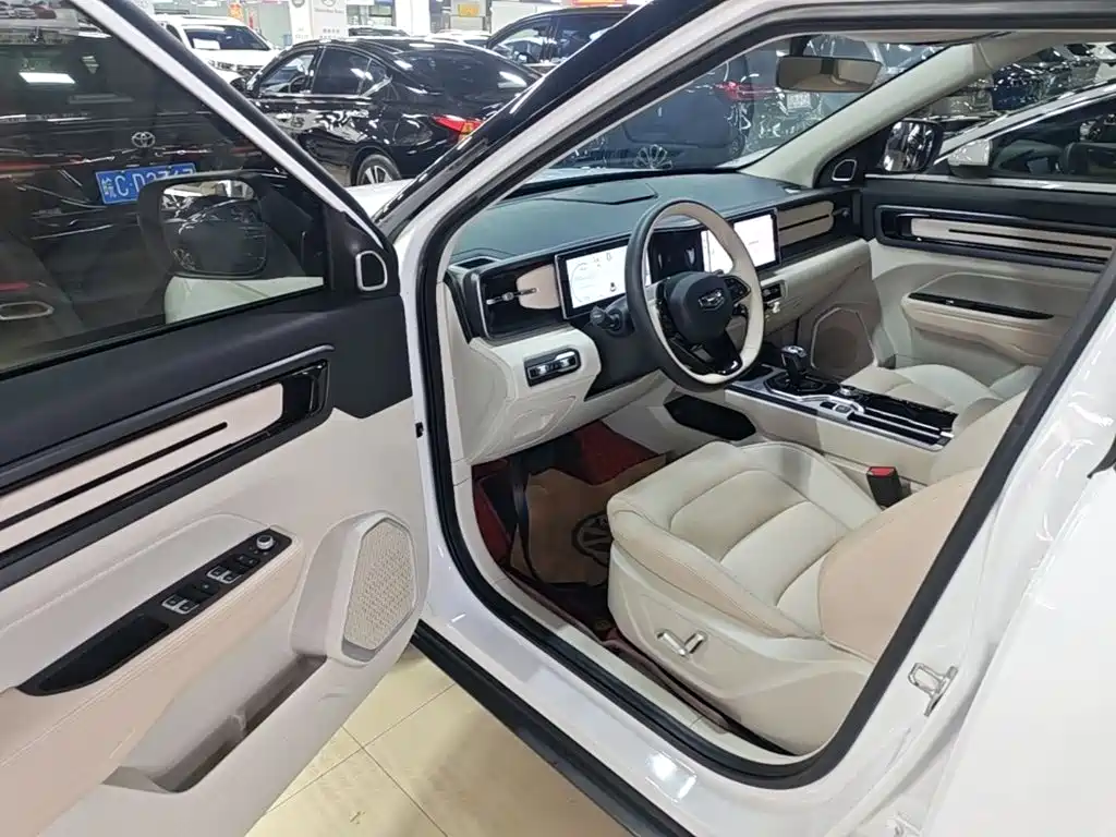 Geely ICON 2023 2023 Model 1.5TD Chocolate Deluxe Edition
