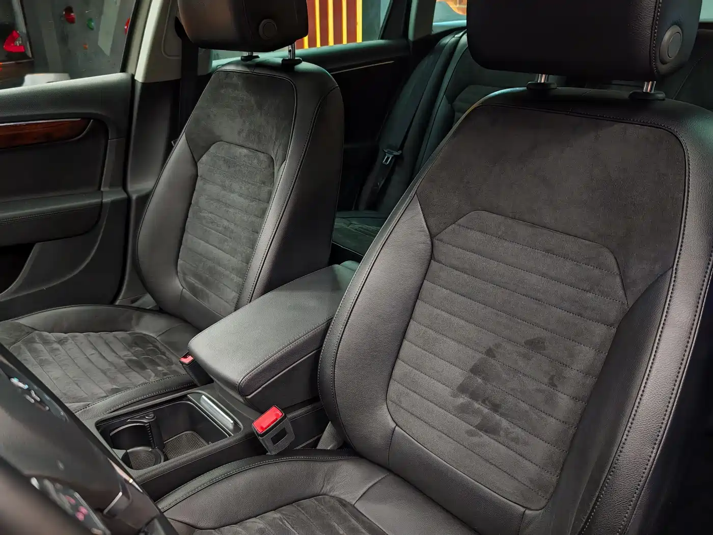 Volkswagen Magotan (Import) 2012 Wagon 2.0TSI Comfort фото 14