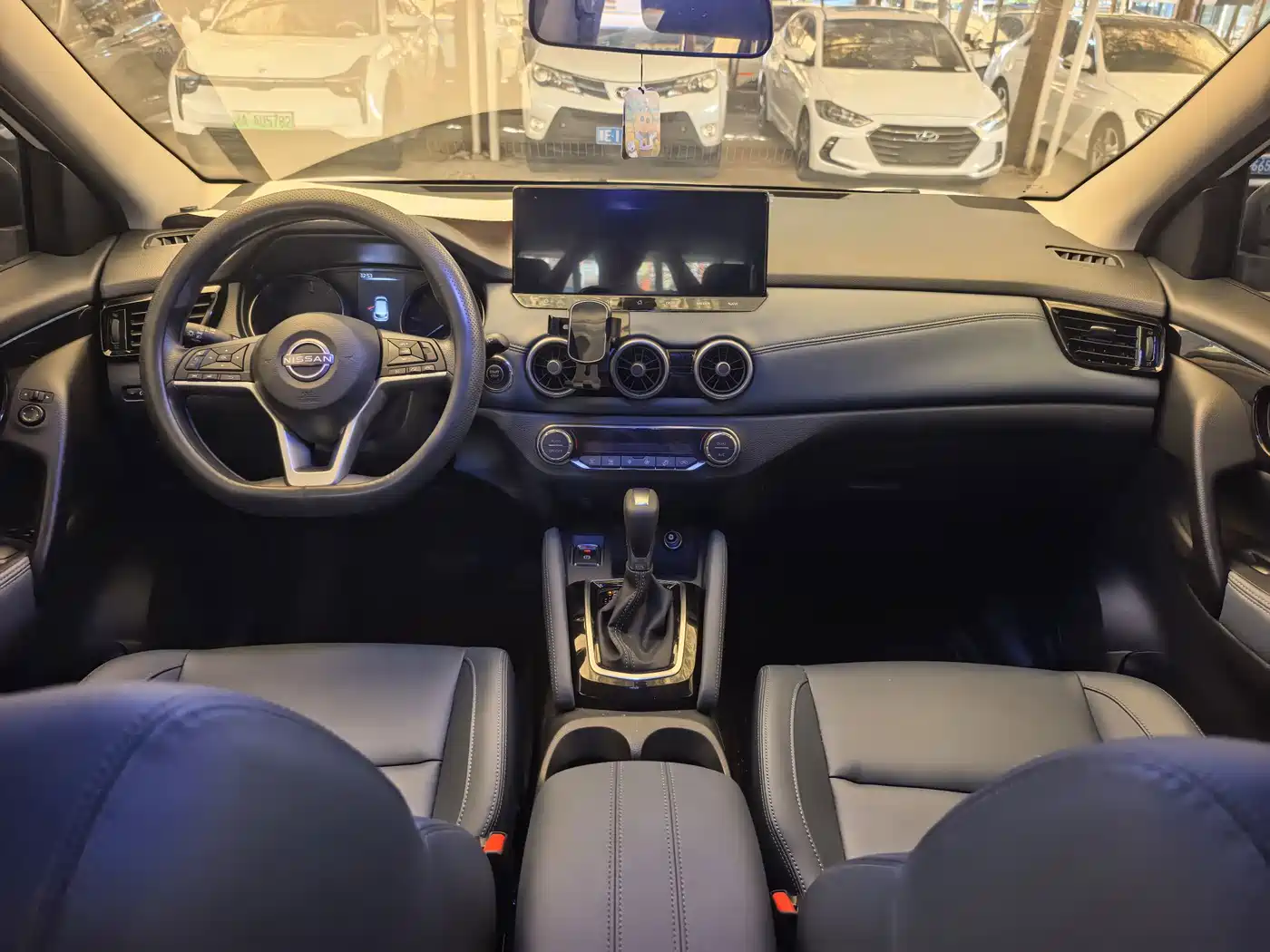 Nissan Qashqai 2025 2025 Facelift Honor 2.0L CVT XV Sincere Edition