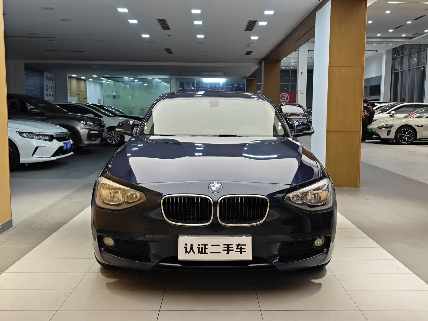 BMW 1 Series (Import) 2013 Facelift 116i Leading Model фото 3