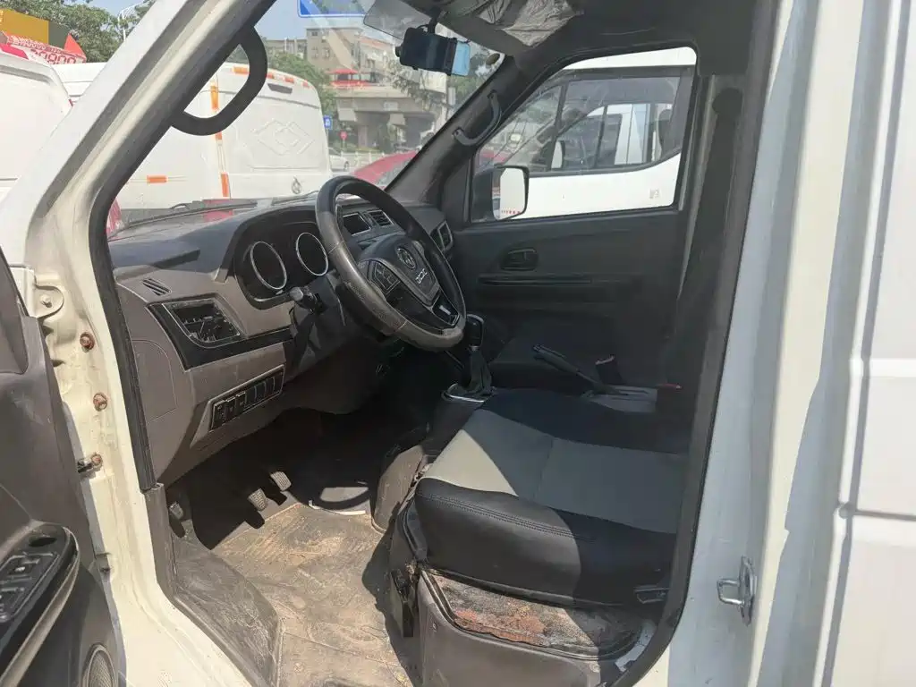 Dongfeng Yufeng Yufeng EM26 2022 2023 Standard Edition 41.472kWh Henan Lithium